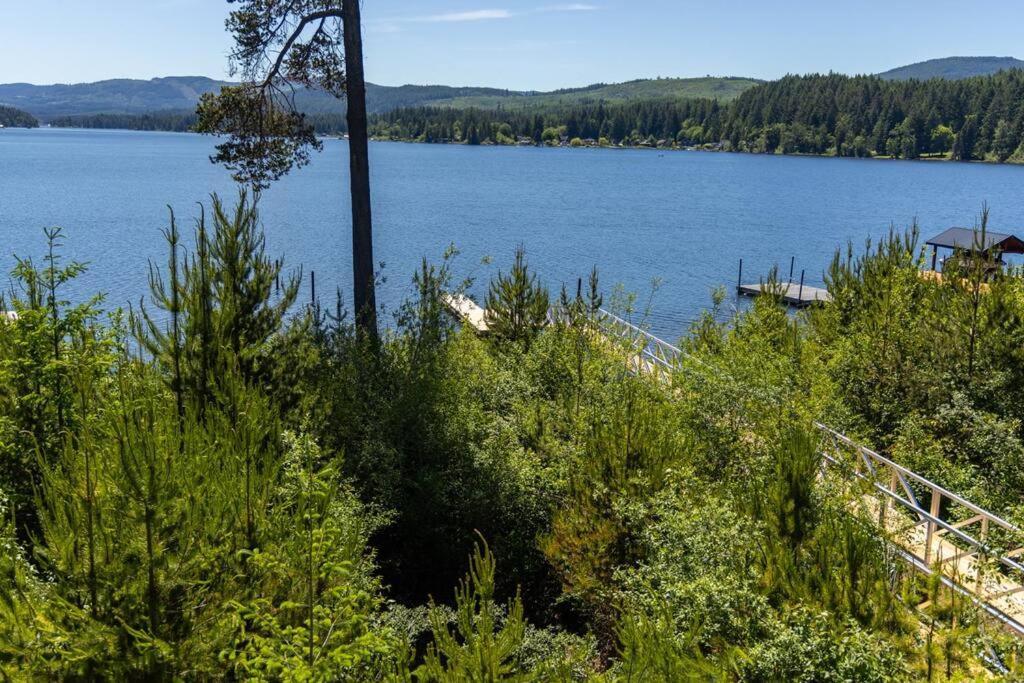 Kelly'S Lakefront Hideaway Villa Shawnigan Lake Exterior photo